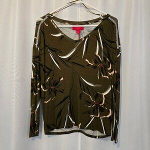 NWT - Cute olive green Jennifer Lopez top